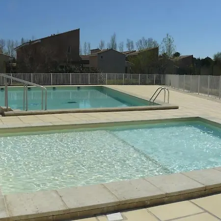 Apartment Le Petit Bonheur - Place Parking Privee - Clim - Terrasse - Piscine Partagee - Proche Parc Spirou