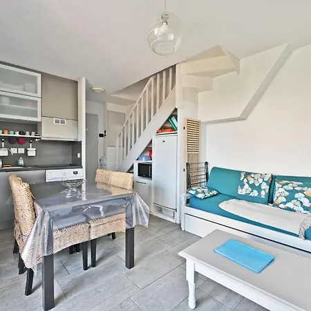Le Petit Bonheur - Place Parking Privee - Clim - Terrasse - Piscine Partagee - Proche Parc Spirou Apartment Saint-Saturnin-les-Avignon