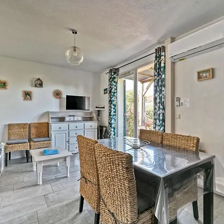 Le Petit Bonheur - Place Parking Privee - Clim - Terrasse - Piscine Partagee - Proche Parc Spirou Saint-Saturnin-les-Avignon